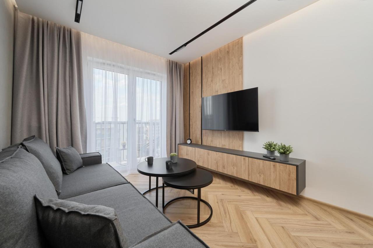 Exclusive Apartment With Balcony & Parking Wroclaw By Renters Prestige ภายนอก รูปภาพ