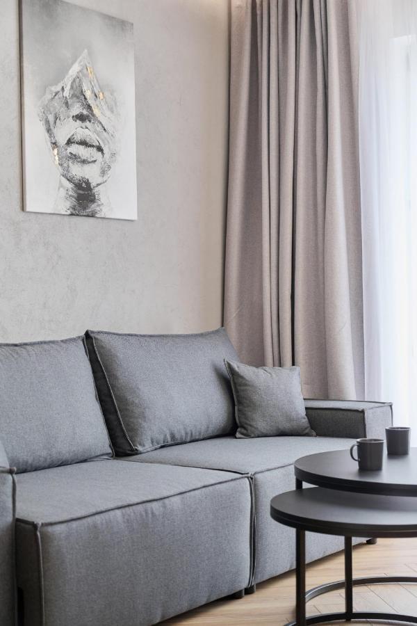 Exclusive Apartment With Balcony & Parking Wroclaw By Renters Prestige ภายนอก รูปภาพ