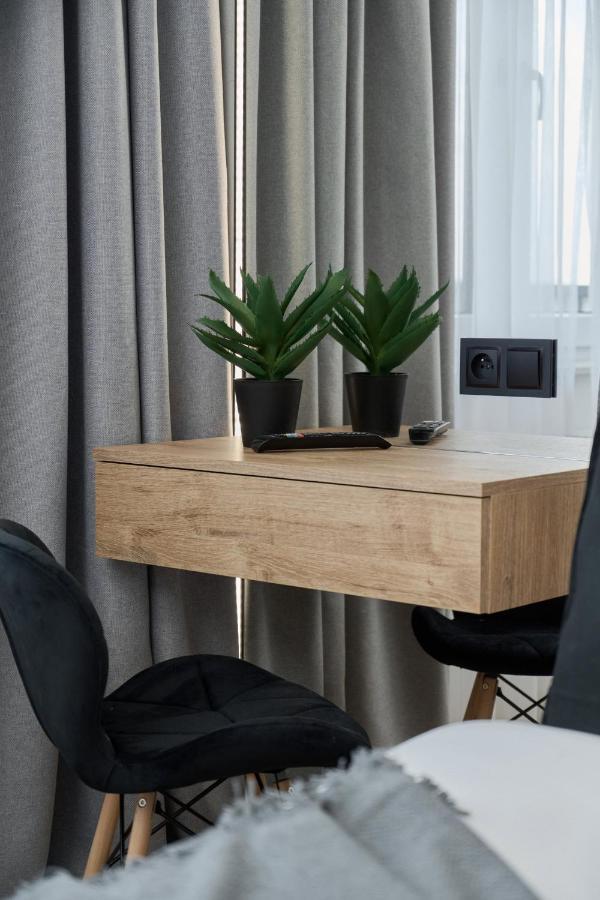 Exclusive Apartment With Balcony & Parking Wroclaw By Renters Prestige ภายนอก รูปภาพ