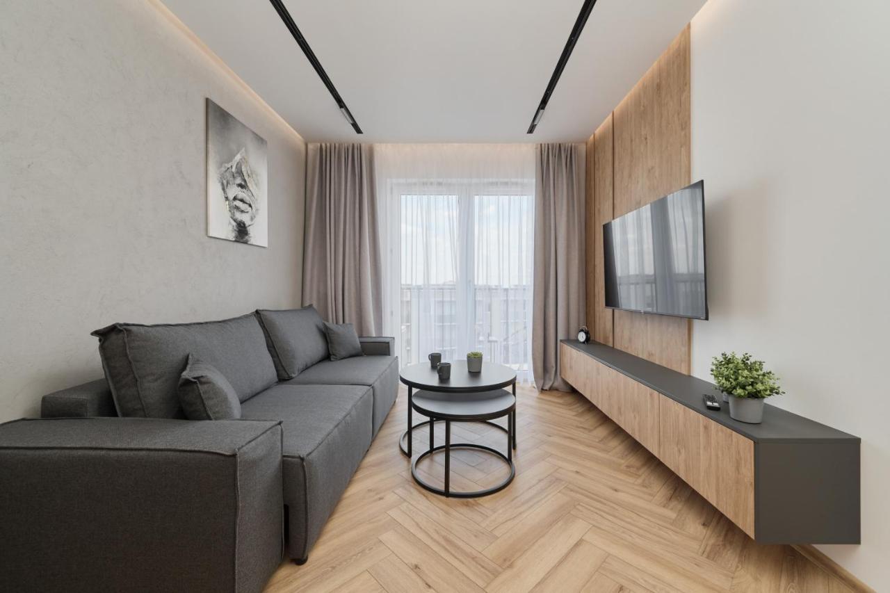 Exclusive Apartment With Balcony & Parking Wroclaw By Renters Prestige ภายนอก รูปภาพ