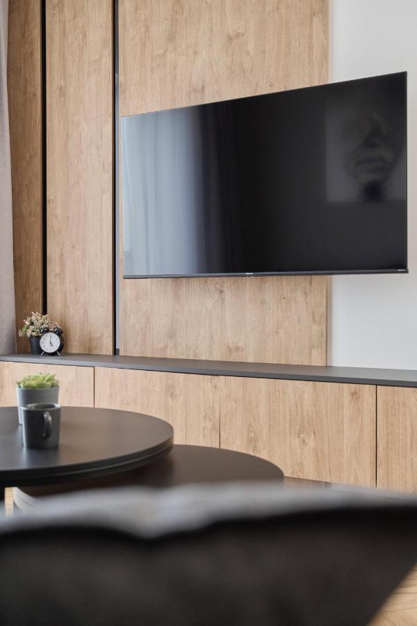 Exclusive Apartment With Balcony & Parking Wroclaw By Renters Prestige ภายนอก รูปภาพ