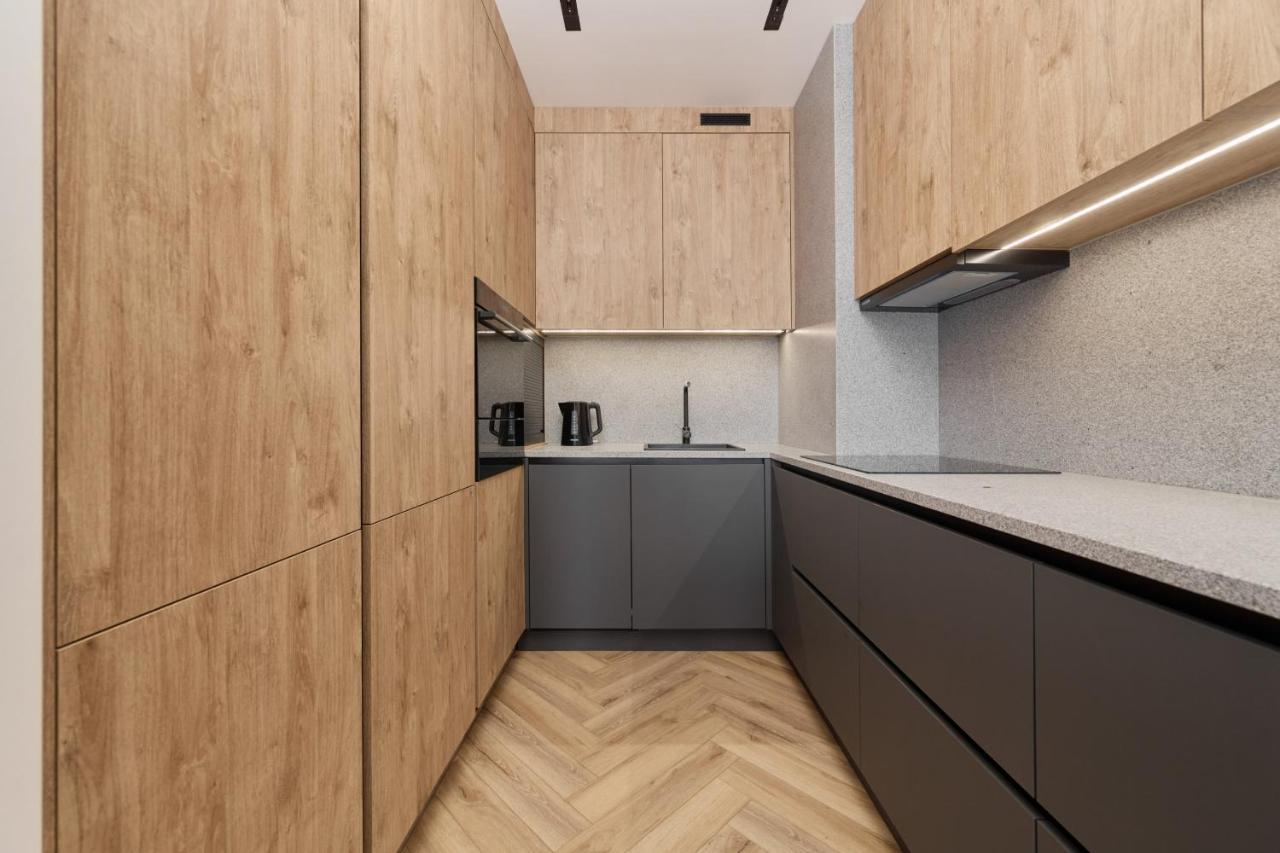 Exclusive Apartment With Balcony & Parking Wroclaw By Renters Prestige ภายนอก รูปภาพ