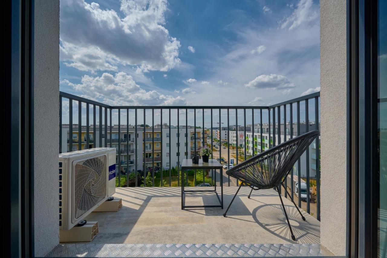 Exclusive Apartment With Balcony & Parking Wroclaw By Renters Prestige ภายนอก รูปภาพ