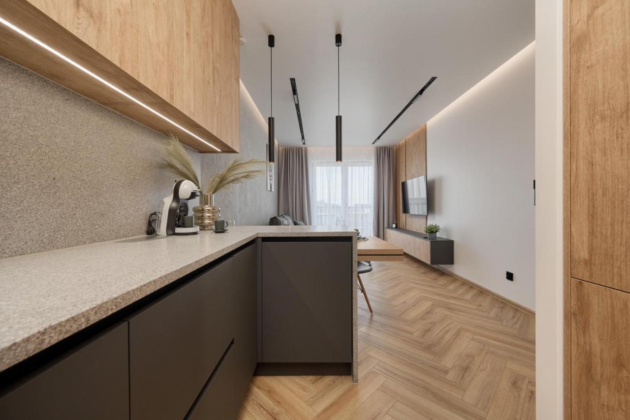 Exclusive Apartment With Balcony & Parking Wroclaw By Renters Prestige ภายนอก รูปภาพ